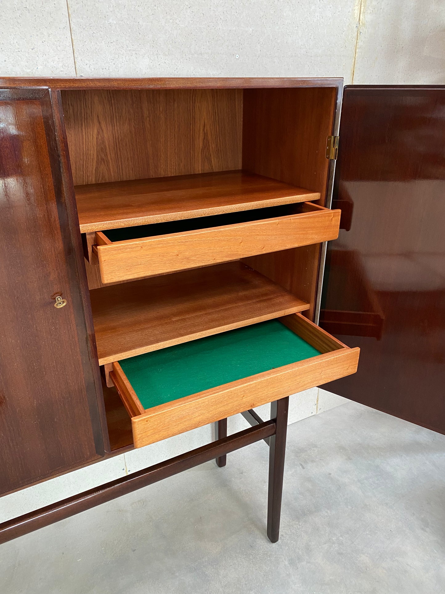 Sideboard 2-türig - Rungstedlund- Ole Wanscher