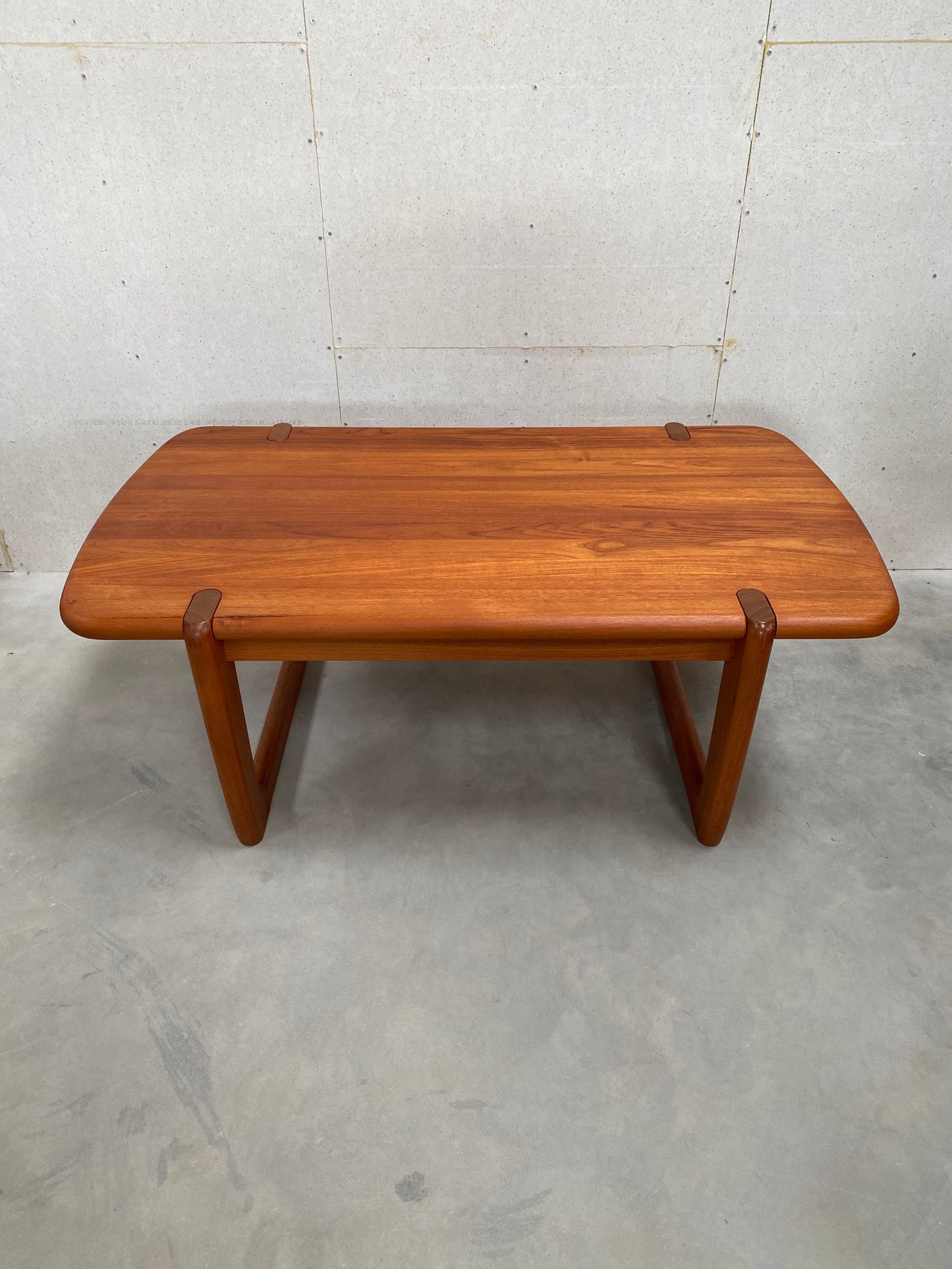Couchtisch - Teak - Niels Bach