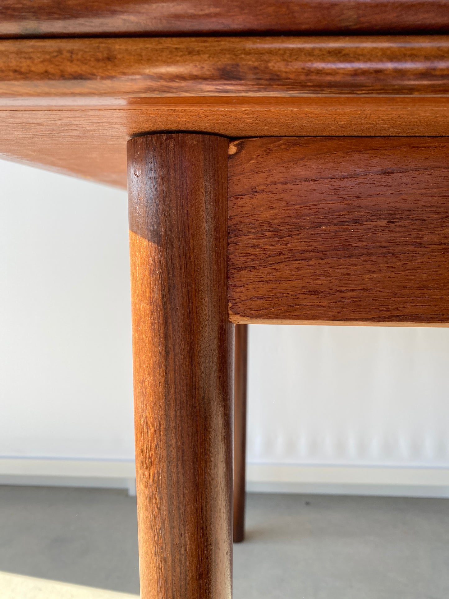 Wundervoller Esszimmertisch - Teak
