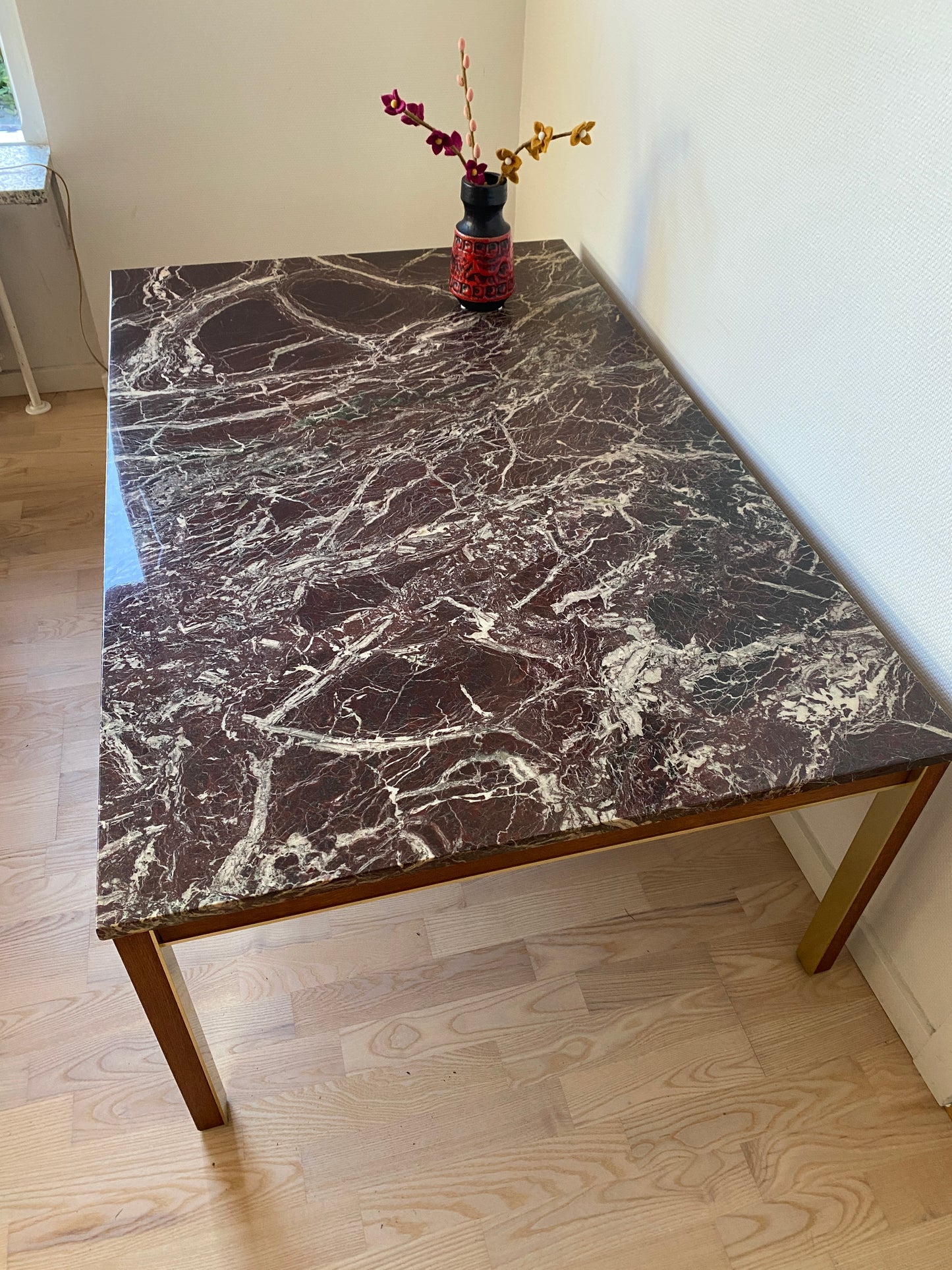 Sofatisch mit Marmorplatte von Bendixen Design